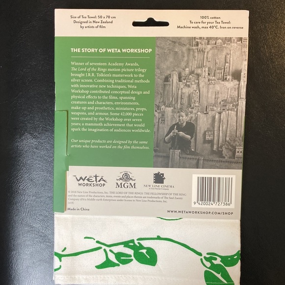 Weta Workshop Tea Towel NWT Simple Pleasures of The Shire Lord Of The Rings - Picture 3 of 14